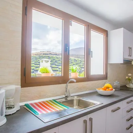 Eslanzarote Casa Carait, Super Wifi, Sat Tv Apartment